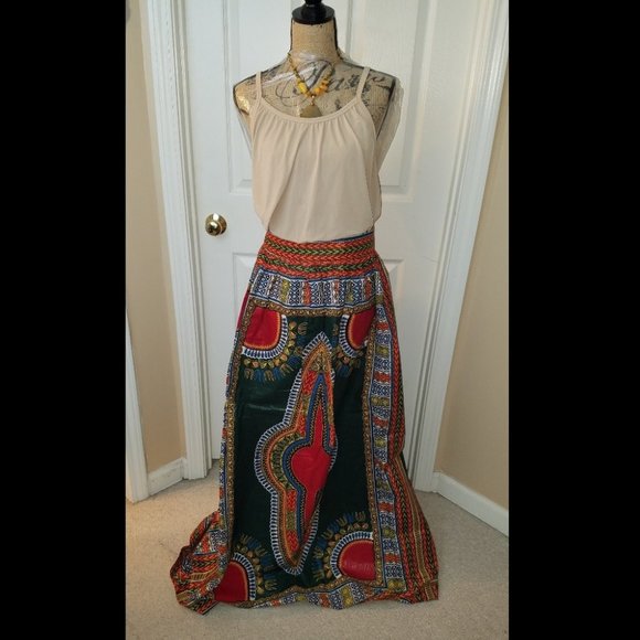 Grass-Fields African Print Maxi Skirt with Pockets Size 4XL - Picture 2 of 5